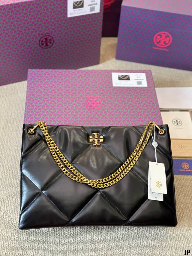 汤丽柏琦tory Burch Kira 云朵包 Kira系列都很的大气、百搭，上班通勤都可以背，日常 使用率超级高～ 尺寸37 25Cm