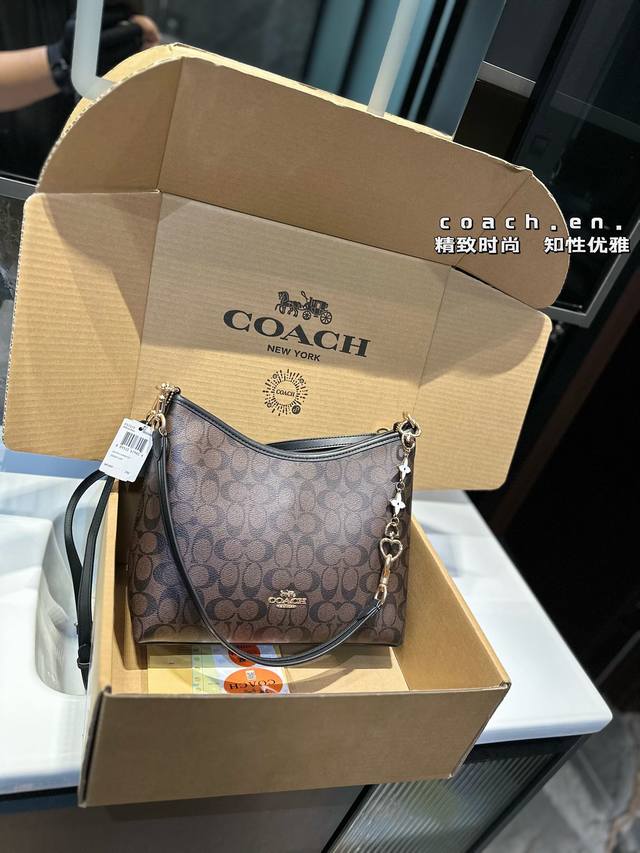 礼盒包装 Coach 新品！Laurel 流浪包 蔻驰经典的月亮包，比腋下包容量要大一点 尺寸28 25Cm