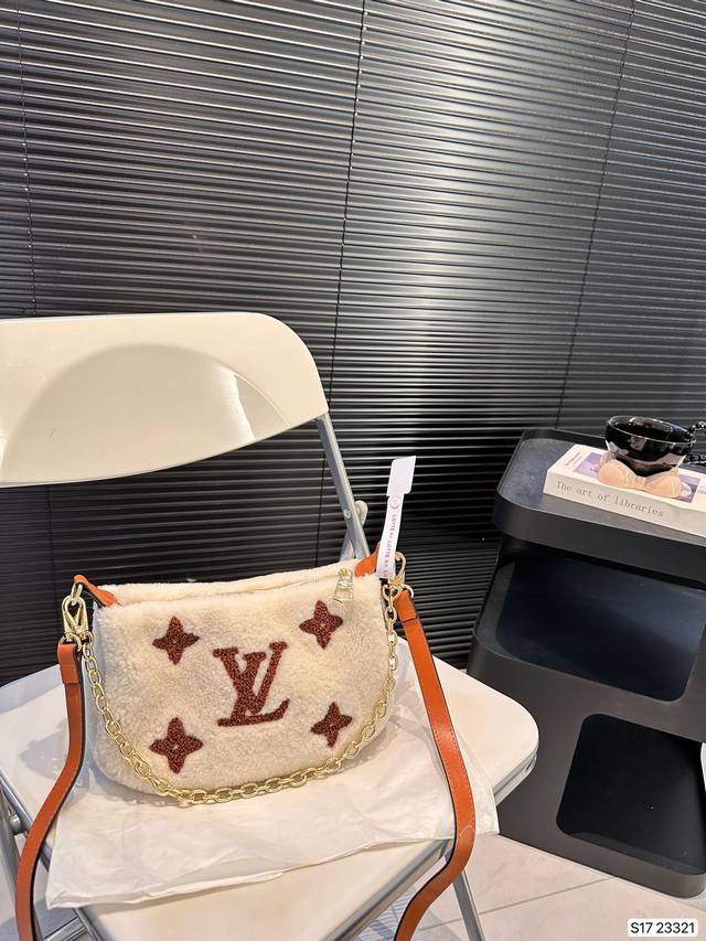 秋冬包包 Lv羊羔毛teddy温暖羊毛系列手袋，Louis Vuitton Monogram Lv Teddy 系列手袋，Speedy 手拎包、Twist肩背包