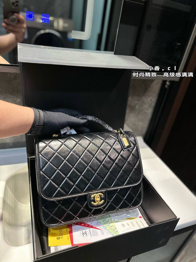 礼盒包装 香奈儿chanel 豆腐双肩包 简直无法拒绝 超显气质 高级感十足 集美必入款 尺寸：31*9*23Cm