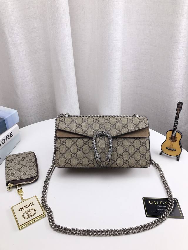 原单钻扣折叠礼盒+飞机盒包装 高品质gucci 钻扣酒神包 镜子+钱包 真香最近心心念念的gucci酒神 新款get简直不要太好看，新的虎头logobling