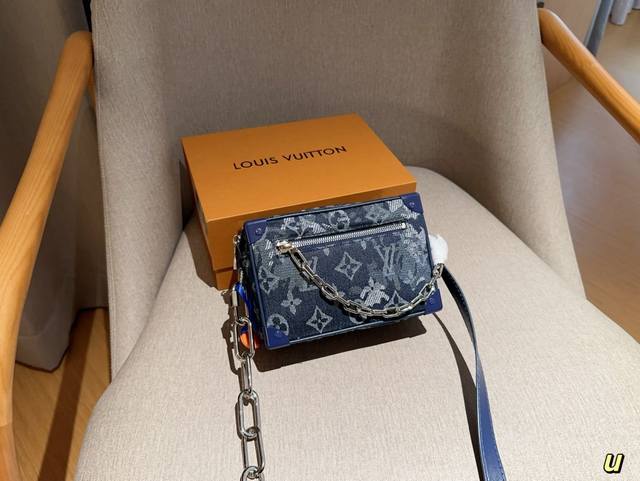 Lv 路易威登 新品牛仔丹宁soft Trunk相机包 Virgil Mini 链条 盒子包软盒子 尺寸20Cm 礼盒包装