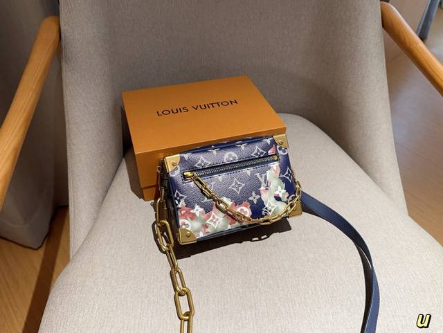 Lv 路易威登 新品篝火系列soft Trunk相机包 Virgil Mini 链条 盒子包软盒子 尺寸20Cm 礼盒包装