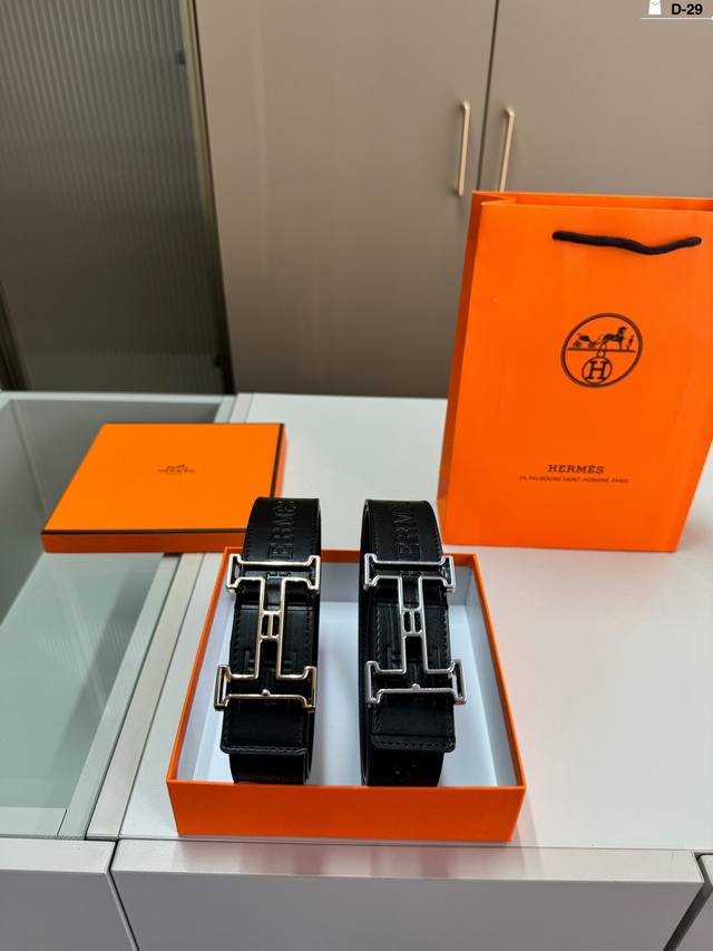 爱马仕hermes 男士牛皮腰带 D-29全套包装+手提袋