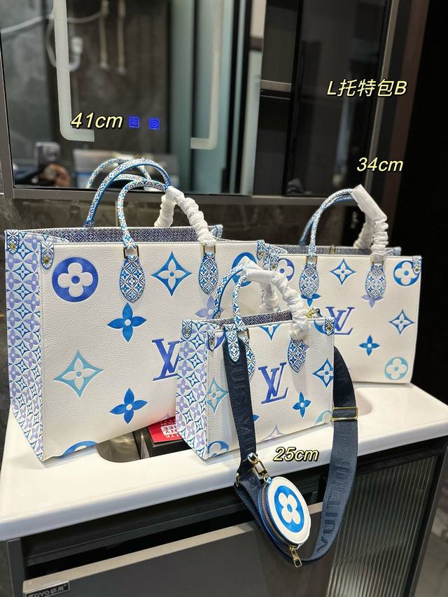 丛林包 Lv Onthego妈咪袋 性价比之王这是一款超赞的包型，灵感来自于恶搞lv的街头品牌，曾经的曾经，Louis Vll Litton永远不会走下神坛，1