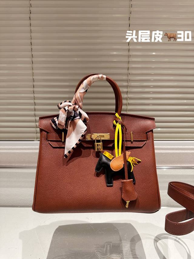 福宝皮 顶级原单进口头层togo皮 顶级货 不是地产货 Hermès 爱马仕 铂金包 高端质量 专柜最新款进口荔枝纹 明星同款 原版质量 ，Hermès每个女孩