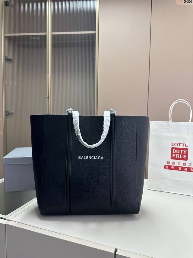 巴黎世家 Balenciaga 购物袋托特包 简单实用耐看 愈看愈好看！！！！ D-301尺寸31.16.31