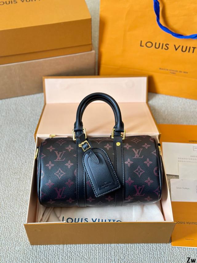 Lv Speedy 25Cm枕头包 无论版型 内里和专柜毫无差别 真正原版复刻 内里可拆卸 火遍全球的爆款机场大包 机车女神包 明星同款 贵气而充满活力的品牌设