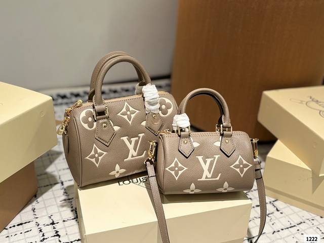 折叠礼盒 Lv 新款 Speedy 16 Nano 枕头包 Lv 新款系列 枕头包 手袋,全网首发 Lv Speedy Nano 枕头包这款retiro 手袋以