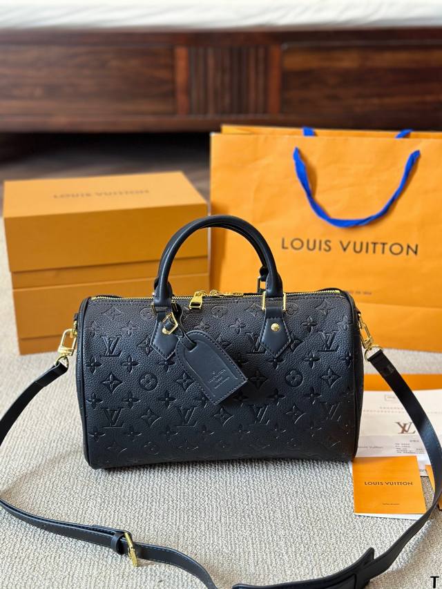 Lv Keepall Bandouliere 30旅行袋 超酷中lv Keepall老花旅行袋 Lvkeepall 出差旅行最常用的一只包 这是超酷的一只包 可