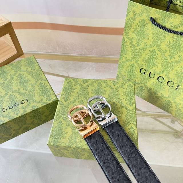 全套包装手提袋打票 Gucci 腰带五金扣复古做法 设计师高级感十足 百搭神器 越看越好看 复古的凯旋门 入手好看到死！高级冷淡中又透露着恰当的诱惑感。