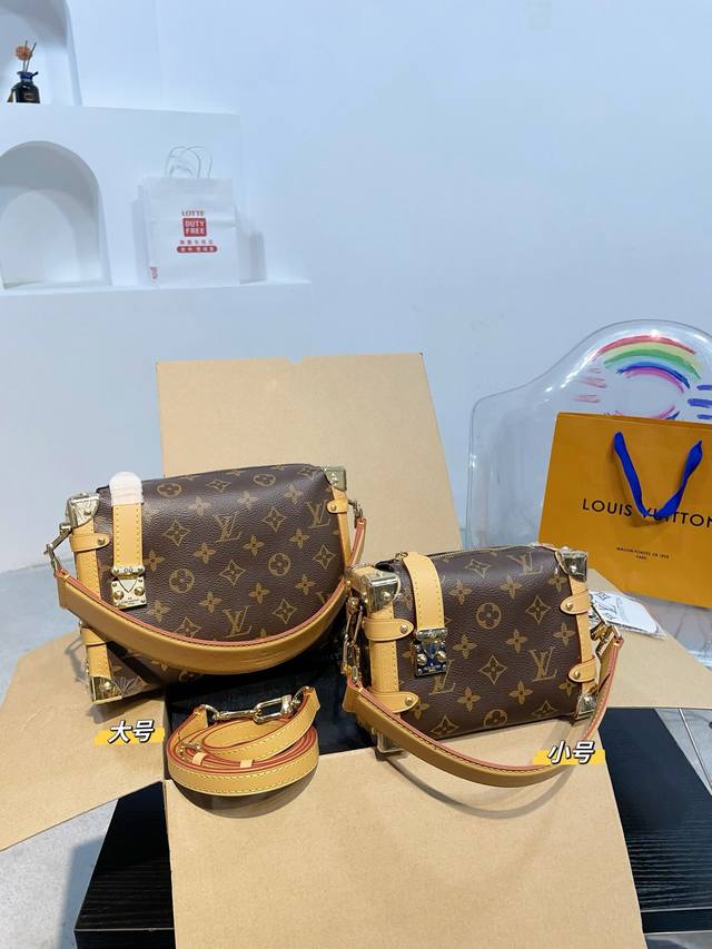 大小同价 折叠礼盒.赠送丝巾 牛皮品质 Lv 早春新品 谷爱凌同款 软箱子 近几年lv的脑洞真的是越开越大，新款 设计独特而经典 方正小巧的独特造型，搭配各种复