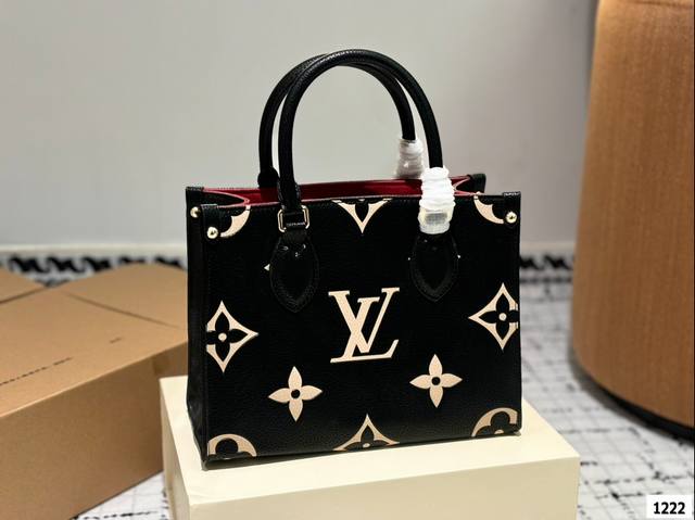 Lv Onthego 25Cm 压字 丛林包 时尚托特包 折叠礼盒 原单品质 Lv A B面喷绘 Onthego妈咪袋 性价比之王这是一款超赞的包型，灵感来自于