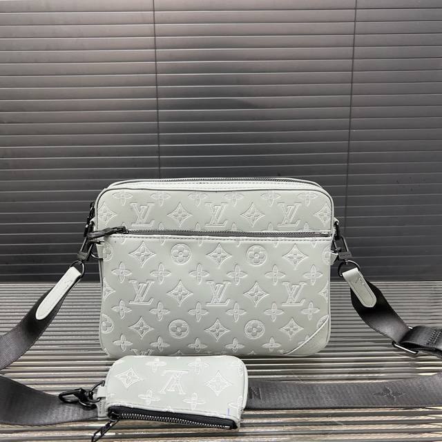 Louisvuitton 路易威登 Trio三合一 邮差包 单肩包 男女通用斜挎包 采用精湛镶嵌细工，经典百搭 实物拍摄 原厂原版面料 配送防尘袋 礼盒 25