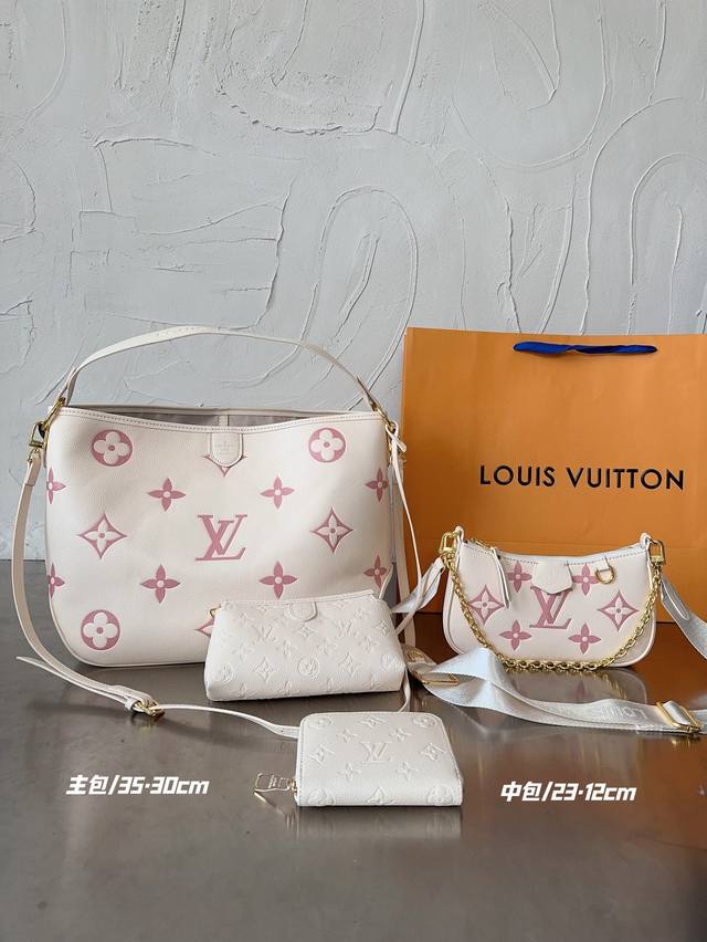 Lv 3件套 三件套 高品质 实物拍摄 大包：35×30 中包：23×12 小包：10×9