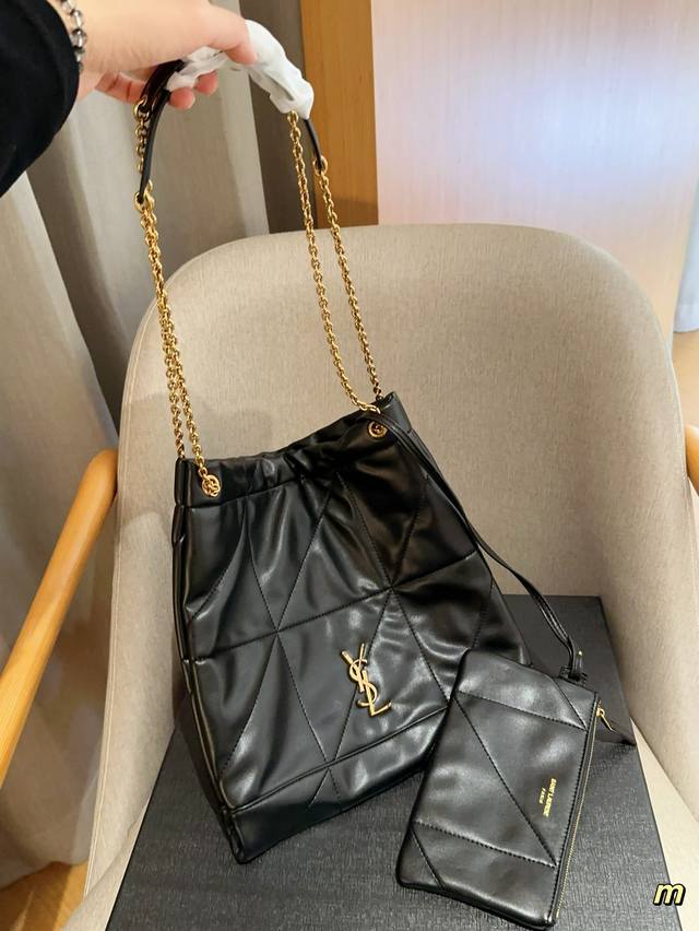 圣罗兰ysl Jamie亮面链条垃圾袋 尺寸30×36 礼盒包装