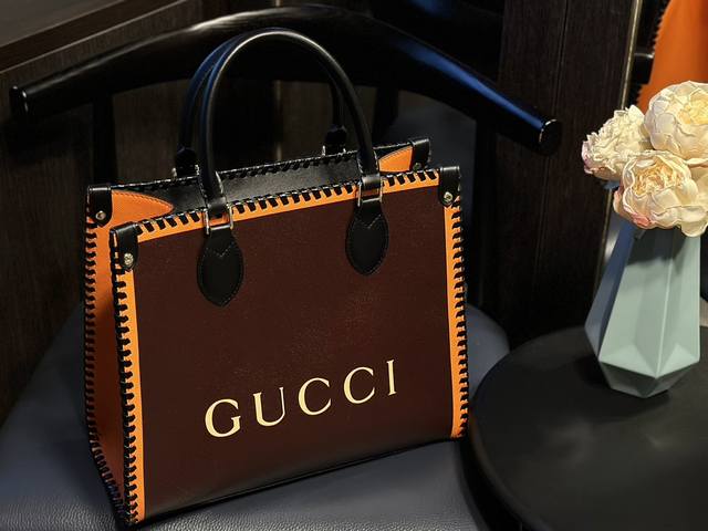 高品质gucci Onthego妈咪袋 新款出炉 性价比之王这是一款超赞的包型，灵感来自于恶搞lv的街头品牌，曾经的曾经，Louis Vll Litton永远不