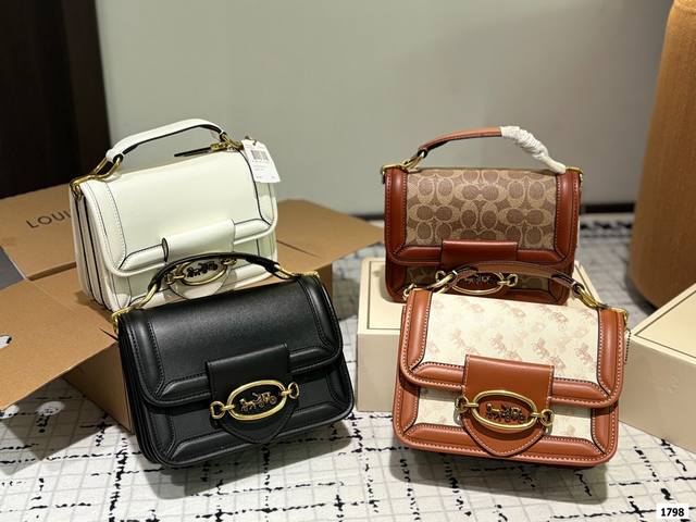 折叠礼盒包装 2024 Coach Hero Shoulder Bag系列手提包 牛皮老花斜挎包女包 超级实用的款式 手提肩背 多用款 Coach蔻驰新款her