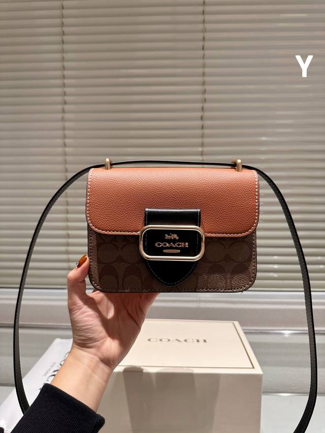 配折叠盒子 蔻驰 Coach- Morgan Crossbody 今夏最in小方包 蔻驰coach#Coach， Morgan Square Crossbody