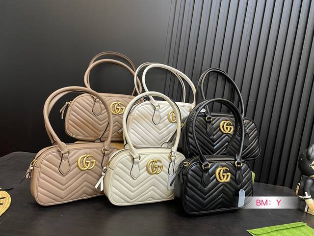 小号 大号 配盒 Gucci 新款 保龄球 腋下包 Marmont 系列新品 皮质超赞 尺寸大号35*18 小号26*15