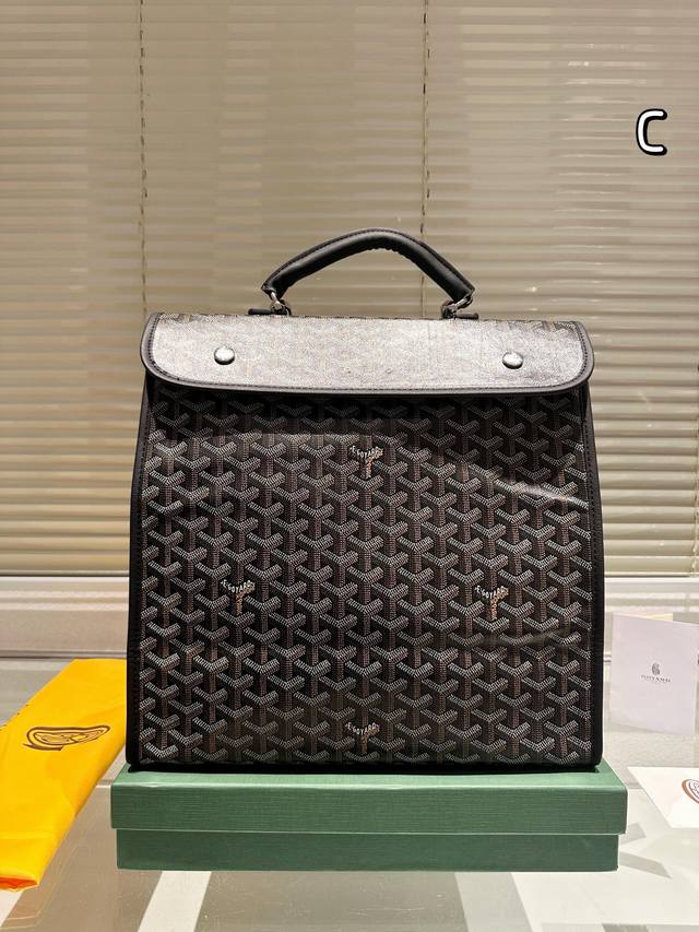 高品质 Size：33*37Cm Goyard 戈雅 双肩包 复古又减龄 容量真的超级大 装下笔记本妥妥滴 男女通用！真的超级划算！