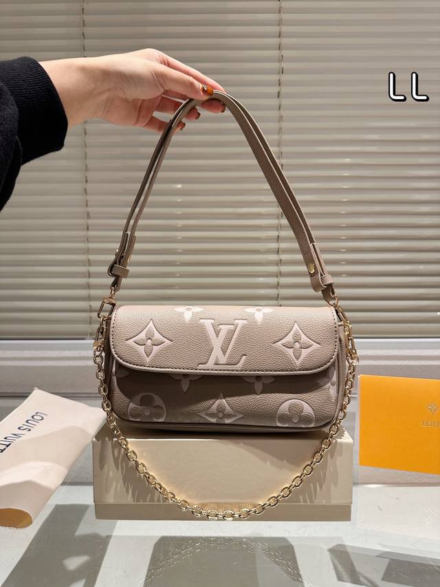 牛皮版本 2024新款 Lv 路易威登 Wallet On Chain Ivy腋下包 尺寸22 13Cm