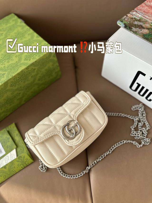 Size：18 12Cm Gucci Marmont 新款 一定要入手的小马蒙包 Marmont最最经典的双g 升级版牛皮 皮质！五金！对纹！完美！