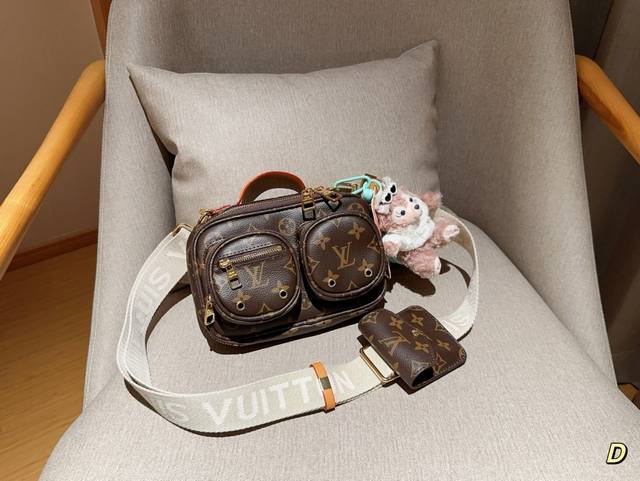 配送挂件 随机 Louis Vuitton Lv 路易威登 Utility Crossbody三合一相机包炸药包 尺寸20×13×4 礼盒包装