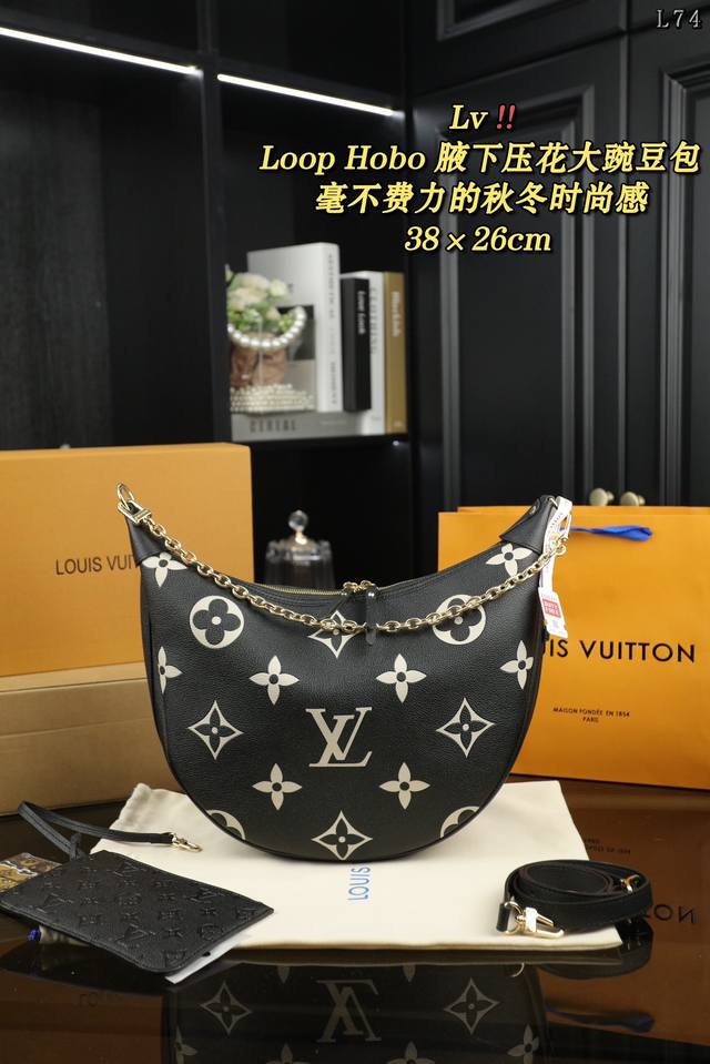 配全套礼盒丝巾 Lv Loop Hobo 压花 腋下包 大豌豆 新月包手提单肩斜挎包 驴驴大号牛角包容量王 百搭又实用时髦又可爱 毫不费力的秋冬时尚感 走秀款大