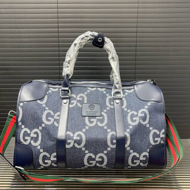 Gucci 古奇 Gg明星同款帆布丹宁旅行袋 手提包袋 机场包 超大容积 采用原厂面料 实物拍摄 配送防尘袋 50 X 28 Cm。