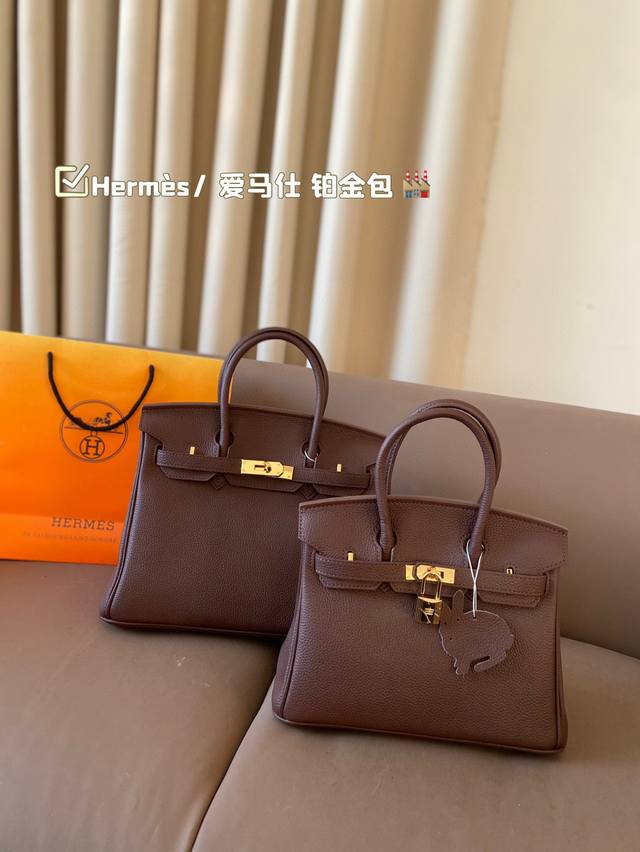 顶级原单进口头层togo皮 顶级货 不是地产货 35Cm Hermès 爱马仕 铂金包 高端质量 专柜最新款进口荔枝纹 明星同款 原版质量 ，Hermès每个女