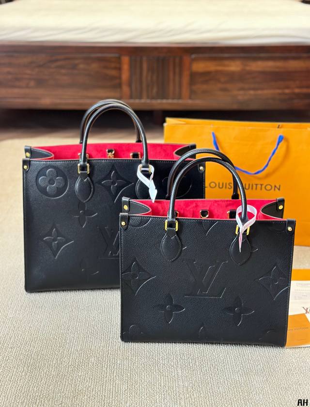 Lv Onthego 42 35Cm 压字 丛林包 时尚托特包 大象灰 折叠礼盒 原单品质 Lv A B面喷绘 Onthego妈咪袋 性价比之王这是一款超赞的包