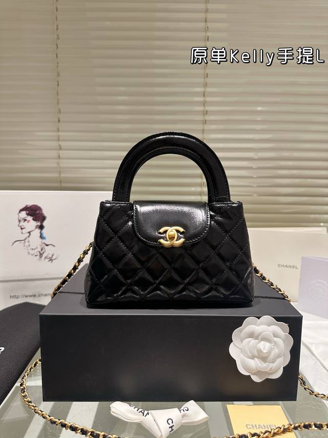 原单头层皮 Size：19*12Cm 配礼盒 小香家chanel 香奈儿23K Kelly 最美的23K，太好看了想要马上滴滴sa的冲动 毛呢新包真的超香哦！