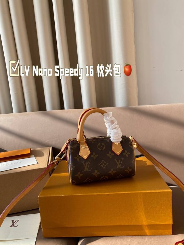 Lv Nano Speedy 16 枕头包 Lv 新款系列 枕头包 手袋,全网首发 Lv Speedy Nano 枕头包这款retiro 手袋以标志性 经典永恒