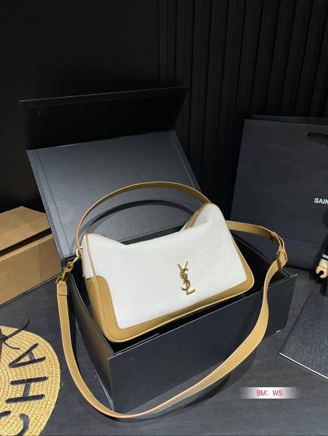 配折叠礼盒 圣罗兰 Ysl Camera Supple Bag 饭盒包 设计感满满 极简风格与干练的大牌气场 复古鎏金 拉链开口 简单实用无压力 手提 腋下 单