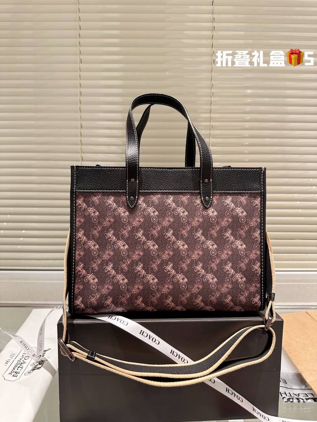 马拉车 牛皮 ｜全套折叠礼盒包装 Coach 蔻驰 Ss22 Field Tote 购物袋.原版皮.这是什么神仙配色？毫无抵抗力.单肩手提都可以.容量超级大.