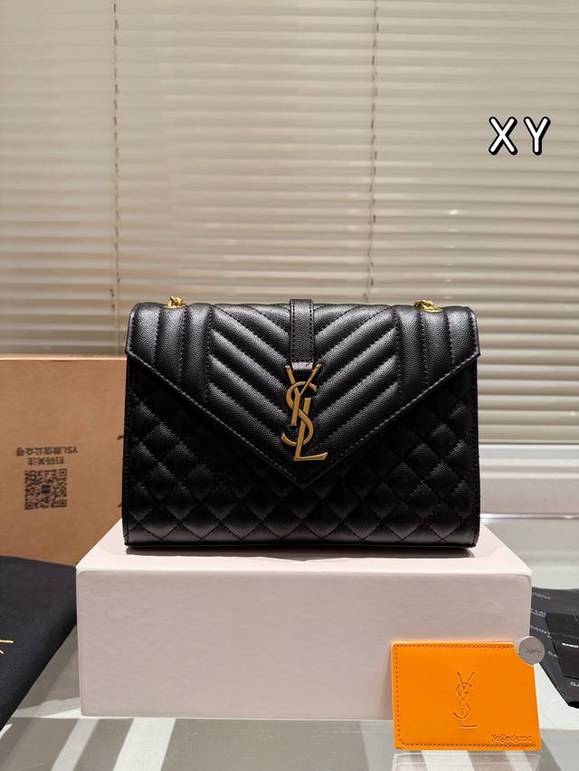 Ysl 链条包 Kate Chain And Tassel Bag In Textured Leather 最新最佳最实用的尺寸20Cm！这个系列最核心的设计便