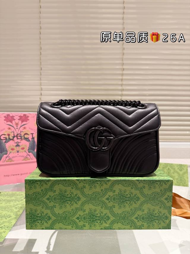 牛皮 飞机盒折叠礼盒 Size：26*14M Gucci Marmont 6 经典款啦 质量很好 性价比高 牛皮品质