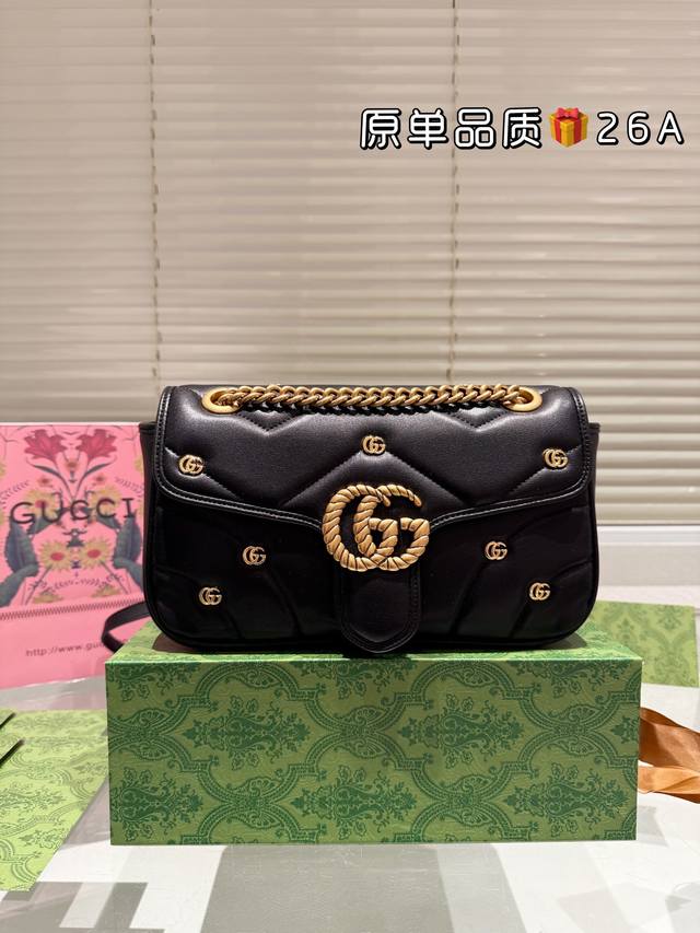 牛皮 飞机盒折叠礼盒 Size：26*14M Gucci Marmont 6 经典款啦 质量很好 性价比高 牛皮品质