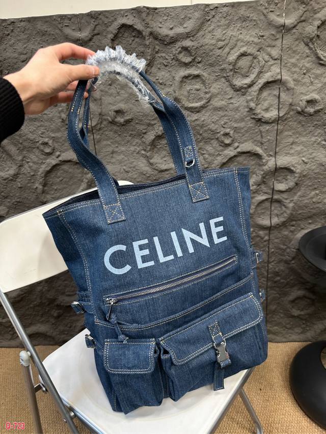 24新款太绝了 Celine牛仔托特 Celine 24Ss 字母徽标洗水牛仔单肩包 24秋冬新款 水洗牛仔真的绝！！ 中性系列 竖版tote托特包大小容量可以