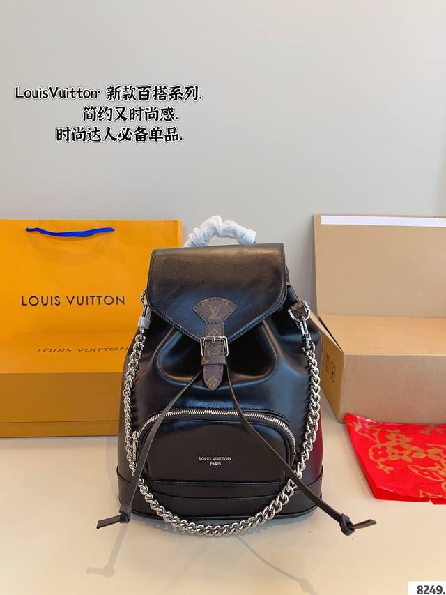 配礼盒. Lv Montsouris老花双肩包 颜值真的很高！糯糯的油蜡羊皮质感，很轻很软自带高級感，底座和背部是牛皮的，保証了羊皮的耐用耐造的情况下，也不失包