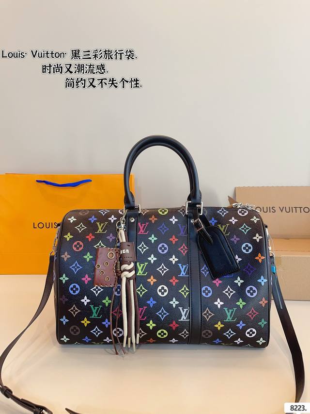 Lv 旅行包 超酷中lv Keepall联名款旅行袋 Lvkeepall 出差旅行最常用的一只包 这是超酷的一只包 可以做健身包，也可做旅行袋 容量超级感人非常