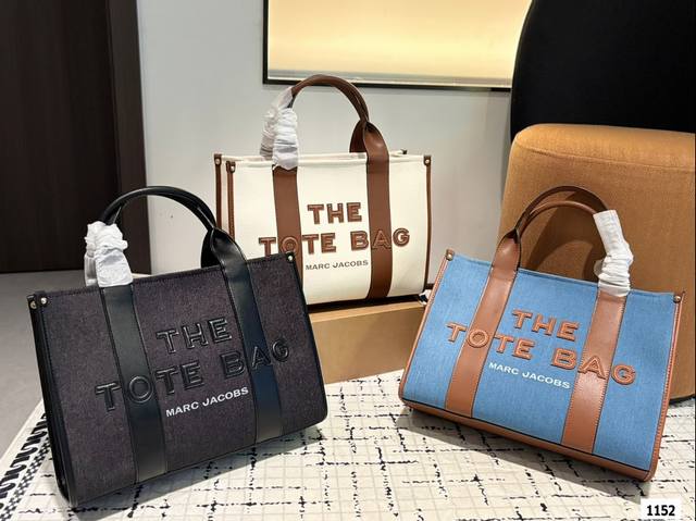 Mj托特包-Marc Jacobs- The Traveler Tote Bag托特包 开口处配有拉链开合 更安全市面大多tote都是敞口 舒适轻巧 配有可拆卸