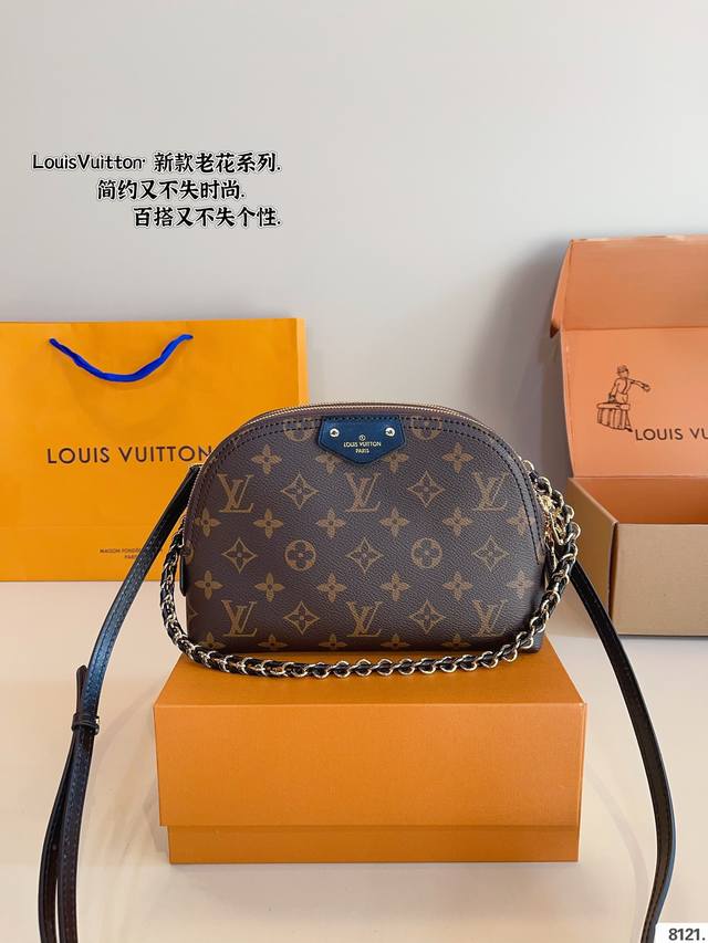 配礼盒 LV 秋冬新款 双层贝壳包 新品系列最新Teddy系列高版本 贝壳包 手感超级好 搭配起来超级美腻 超级推荐 走秀款同步 上身效果好 原版五金带logo