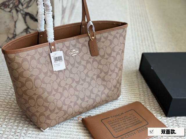 配盒 size：35*27cm coach 家 经典双面city托特包 经典logo购物袋tote包 大爆款 分分钟断货！ 正反两面都好看！ 毫无违和感！