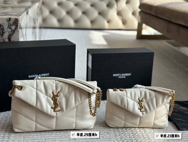 配盒 羊皮size： 29*22Cm 大 23*16Cm 小 ysl 云朵包包loulou Puffer 绗缝小羊皮包犹如怀抱云朵般的感受