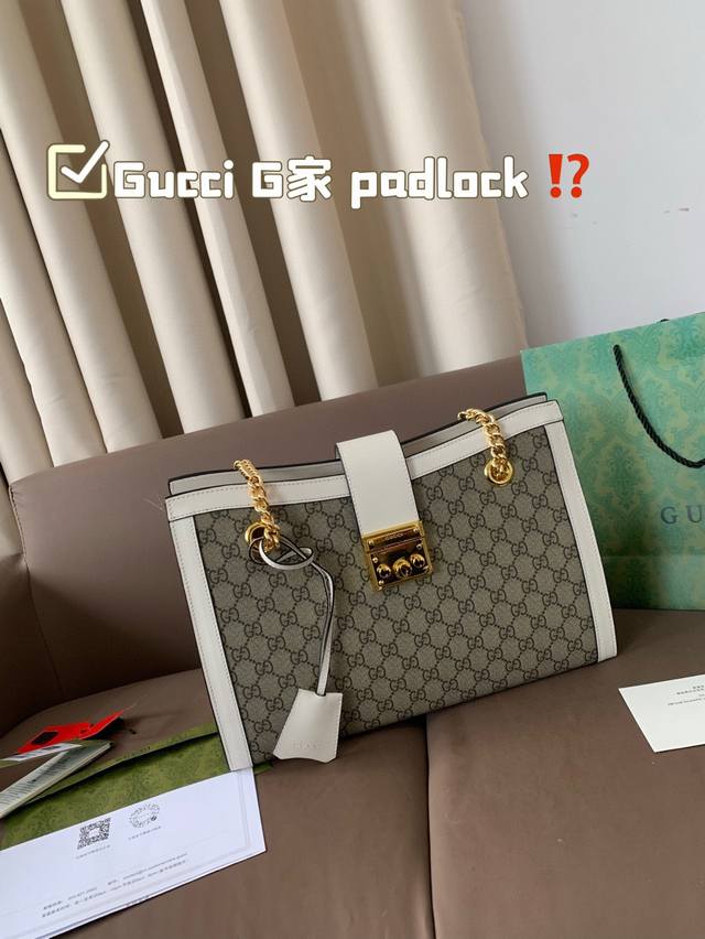 Gucci G家 Padlock 当下最火的包，犹如文艺少女的时光宝盒 多了一眼心动~不止貌美 不止方便，全新Padlock还很百搭，越看越好看。尺寸35*23