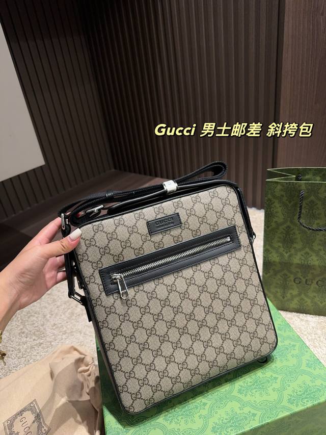 折叠盒尺寸26.28酷奇Gucci 男士邮差斜挎包单肩斜挎都可以，想怎么搭怎么搭 - 点击图像关闭