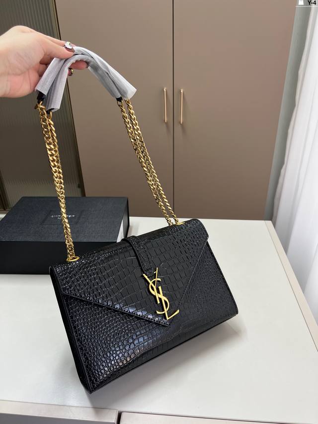 Ysl 圣罗兰菱格信封邮差包 标签S*Int Laurent 链条包专柜永恒经典同步款y-4尺寸22×18折叠盒 - 点击图像关闭