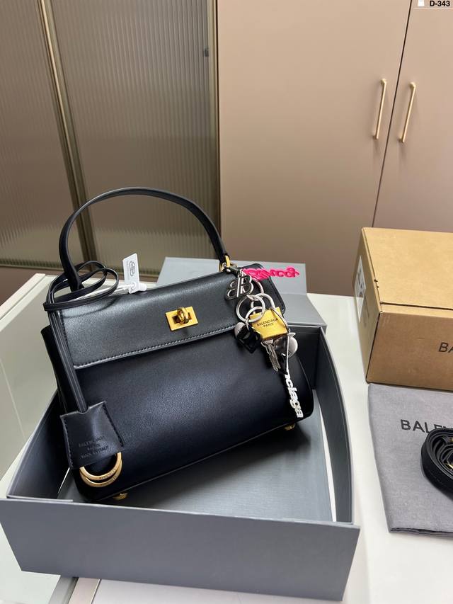 Balenciaga 巴黎世家新款Rodeo托特翻盖斜挎包 配长肩带 斜挎可手提 ～d-343尺寸24×18折叠盒飞机盒